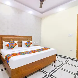 Fabhotel Starlight Hotel 3*