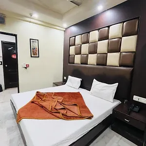 Spot Hotell