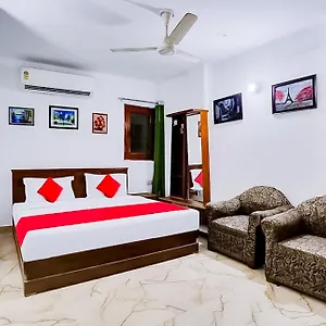 Roomshala 159 Hauz Khas Hotel