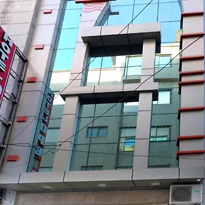 Oppera Mahipalpur- Delhi Airport * New Delhi
