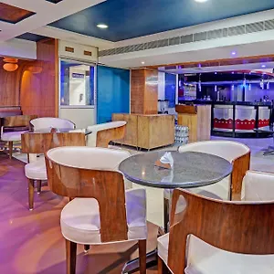 Tela Near Igi Airport Delhi 4*