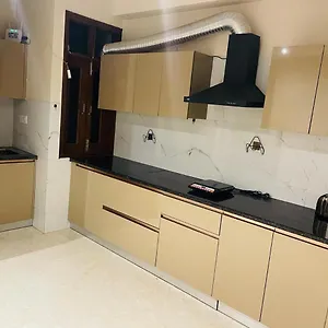 Wildflower 2bedroom Boho Penthouse New Delhi