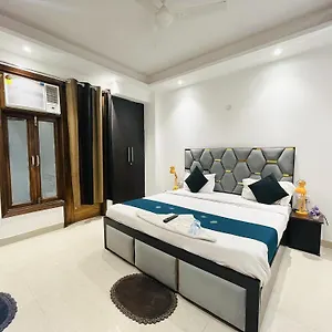 Bed & Breakfast 24 Malviya Nagar