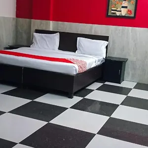 Lemonade Aparthotel *