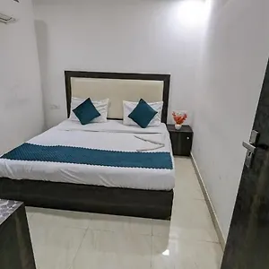 Hotel Anand Mukesh Residency