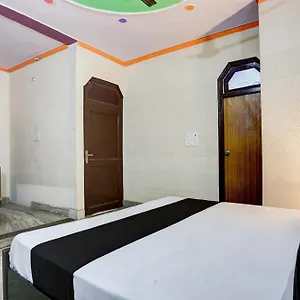 Hotel O White Diamond 4*