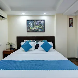 Hotel Neu - Near Connaught Place