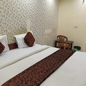 Apartment Shree Sai Dham Near Railway Station, Paharganj *