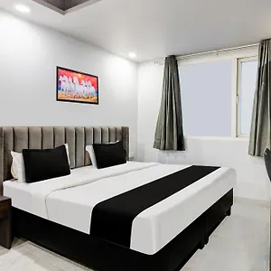 Super Collection O Shalimar Bagh 4*