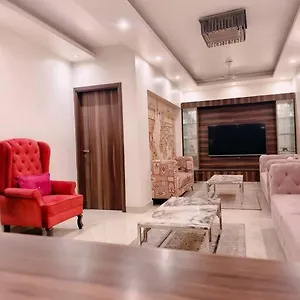Hostmystay-3bhk ! Gk1 - Rblck! New Delhi