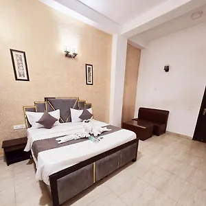 Kd Plaza - Ignou Road Saket Bed & Breakfast