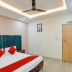O Decent 3* Delhi (National Capital Territory of India)