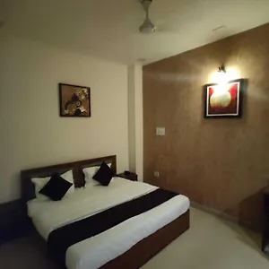 Malviya - Begumpur Bed & Breakfast *
