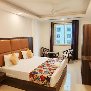 Mndf Grand Tark Hotel