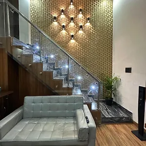 Green Kutir-greater Kailash 1 South Delhi Homestay