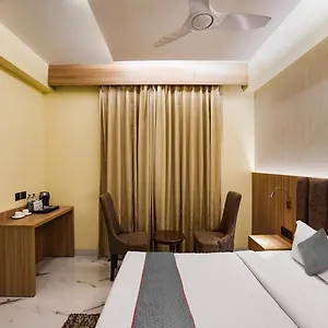 Aerotech Near Delhi Airport Hotel
