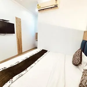 Jai Balag Railway Station 4* نيودلهي
