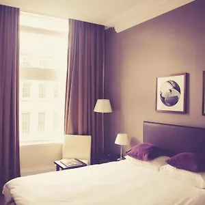Prime Max A Family - Delhi Airport Hotel 4*