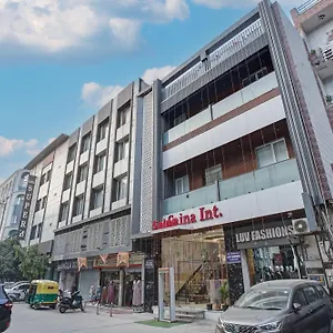 Hotel Saina International 4*