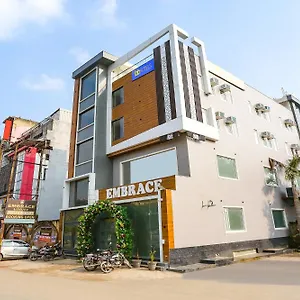 Fabhotel Embrace 3*