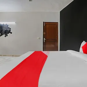 O Corporate Residency Near Lotus Temple