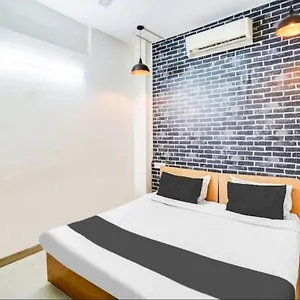 Krishna Lajpat Nagar 1- Couple Friendly
