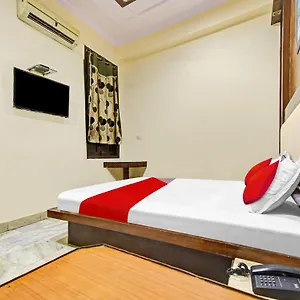 O 81340 Maanavi 3* New Delhi