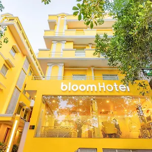 Bloom - Cr Park Hotel 3*
