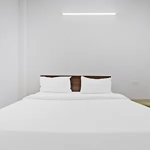 Hotel Town House Near M2k Cinema Pitampura