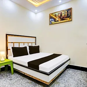 Hotel O The Golden Leaf
