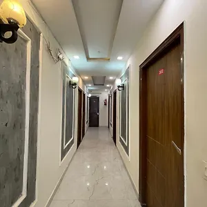 Hotel Heaven Near Pacific Mall Subhash Nagar New Delhi