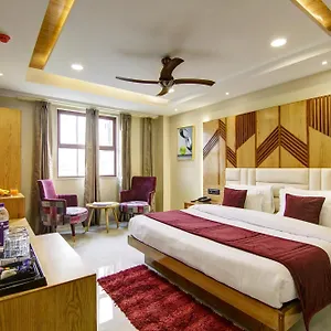 The Leena Interntional-new Delhi 4*