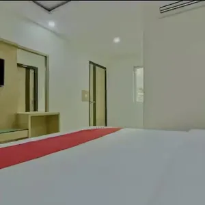 Coral Plaza - Near Connaught Place 3* New Delhi