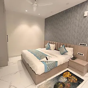 Hotel 7 Star Rohini Couple Friendly New Delhi