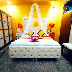 Hotel Leefa