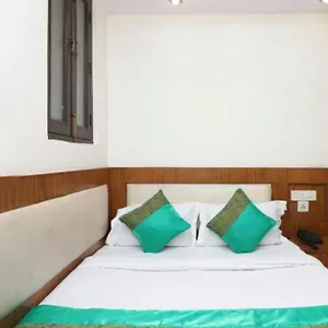 Deluxe Mahesh Near Railway Station 3* New Delhi