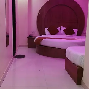 ホテル Madhu Palace Near Delhi Airport ニューデリー