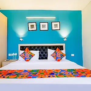The Royal 3* New Delhi