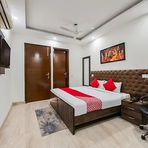 O Premium Chhatarpur Hotel 3*