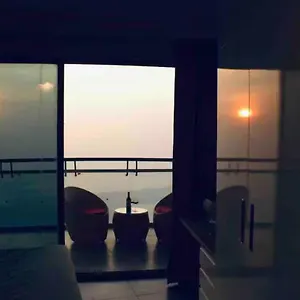 The Dreamy Sky Apartment