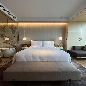 The Aatlantis Near Delhi Airport 4*