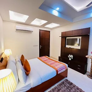 Bed & Breakfast Isuites Residency