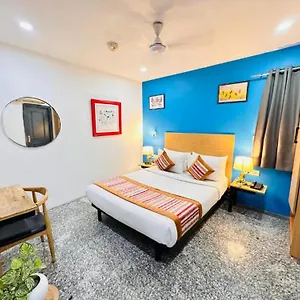 La Serene Punjabi Bagh Hotel