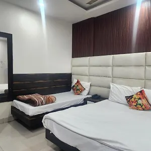 Sunrise Dx Hotel New Delhi