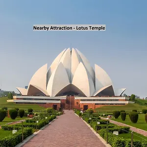 Collection O Lotus New Delhi