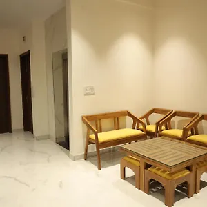 Back Stayz Delhi Hostel