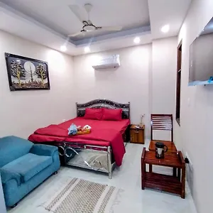 Apartment Lily Comfy Couples & Family Friendly Close To Saket Metro Station ,private Bathroom External