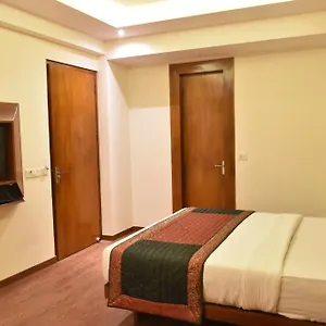 Skye Suites- Aerocity