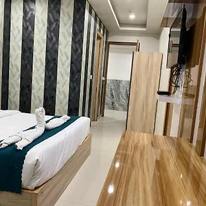 Hotel Wti Modesty 4*