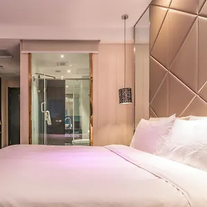 El De Belwood Near Delhi Airport Hotel 4*
